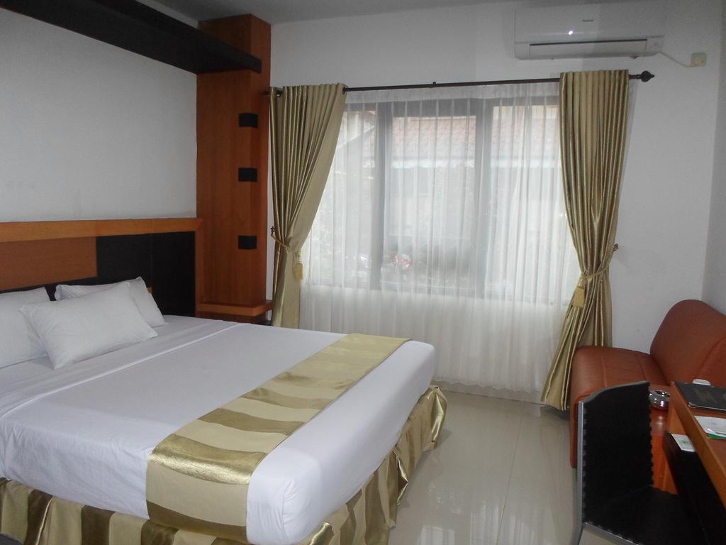 Hotel Grand Karawang Indah Oda fotoğraf