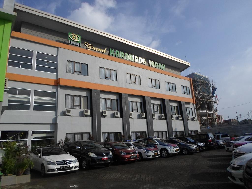Hotel Grand Karawang Indah Dış mekan fotoğraf