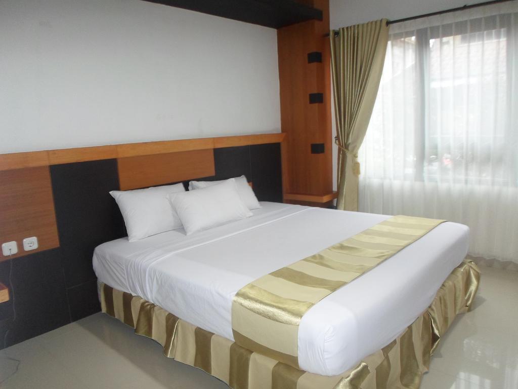 Hotel Grand Karawang Indah Oda fotoğraf